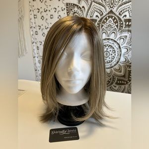 HOST PICK Synthetic quality lace front wig; blonde/highlights, shoulder length